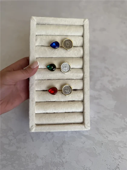 انگشتر سکه و نگین اشکی