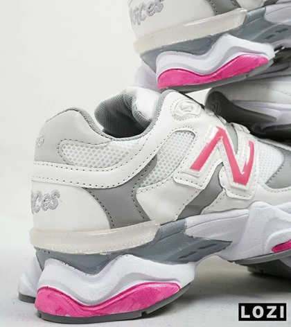 کفش کتانی زنانه طوسی سفید صورتی NEW BALANCE 9060