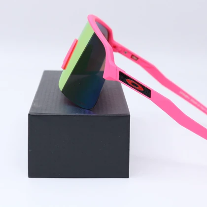 عینک از برند OAKLEY کد 181419