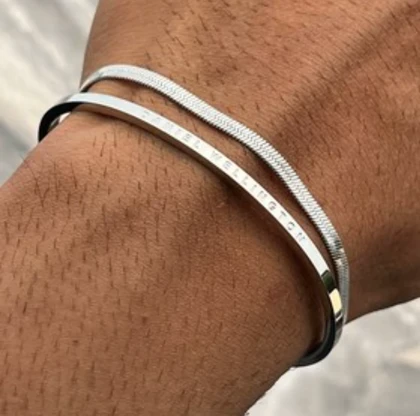 دستبند دنیل