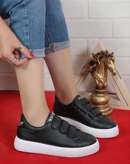 ونس آدیداس سه چسبی زنانه