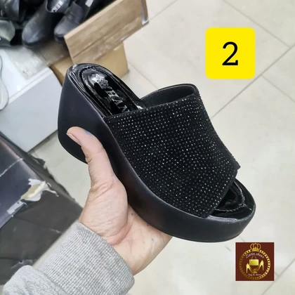 صندل و روفرشی مجلسی لژدار نگینی زنانه