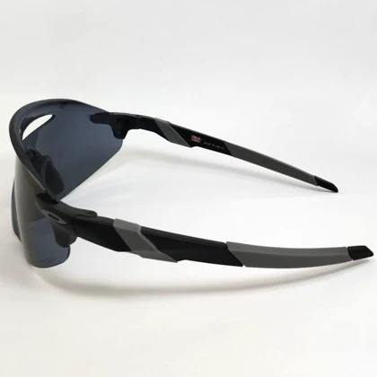 اوکلی 009407 BLACK