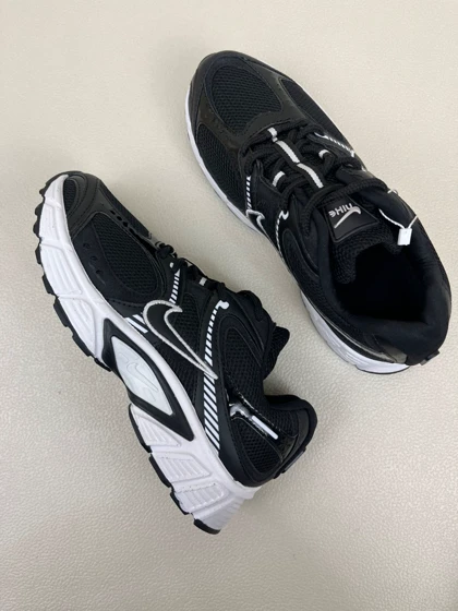 کتانی زنانه وی فایو رانر NIKE V5 RNR کد : 1500 کد 418