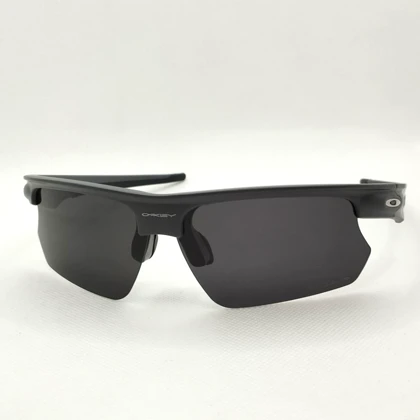 اوکلی GRAY 009400