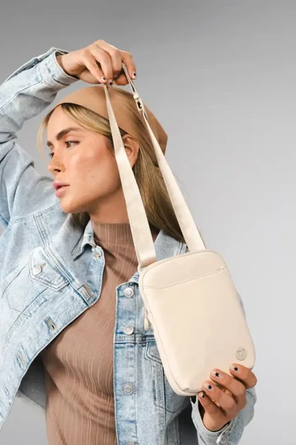 کیف دوشی زنانه دیوید جونز مدل David Jones CM7399