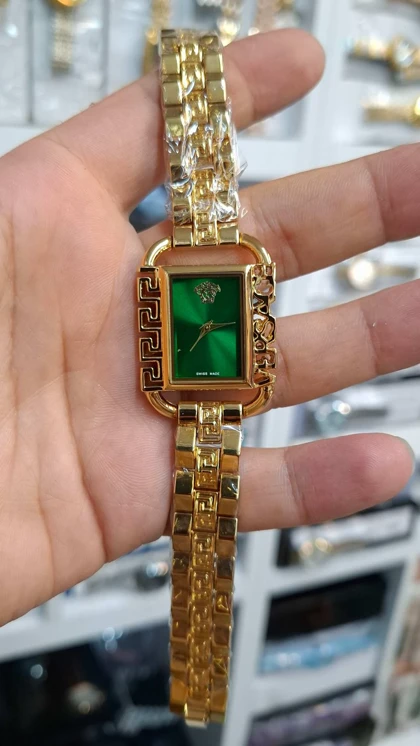 ساعت مچی زنانه ورساچه Versace موتور کوارتز باکیفیت و طراحی زیبا