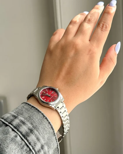 ساعت کاسیو استیل صفحه قرمز