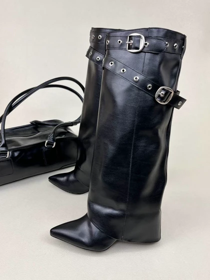بوت زنانه ژیوانشی پاشنه‌دار GIVENCHY کد 1722 دختر طهرونی