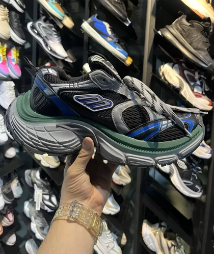 کتانی بالنسیگا 10X طرح مستر مشکی کله غازی