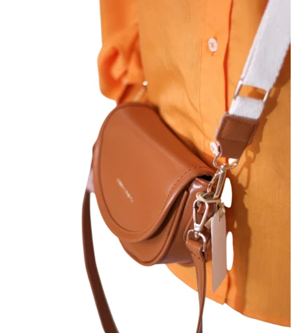 کیف دوشی زنانه چرم لگروز