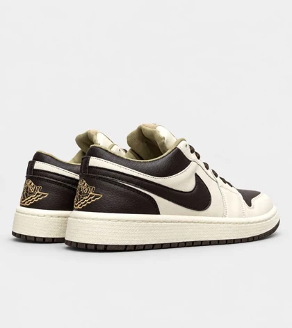 کتانی جردن 1 مدل 9619 کرم قهوه‌ای، خاص و خوش‌استایل