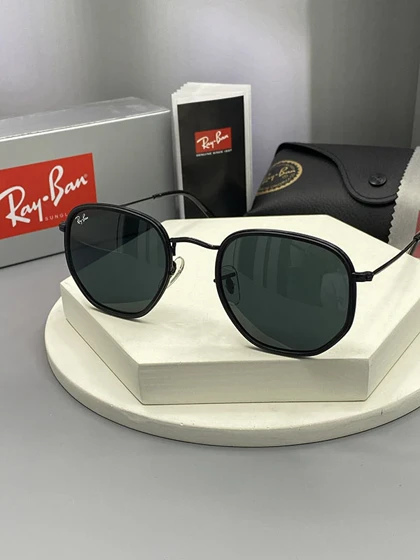 عینک آفتابی ری‌بن RB3584 با فریم مشکی و شیشه دودی کلاسیک UV400