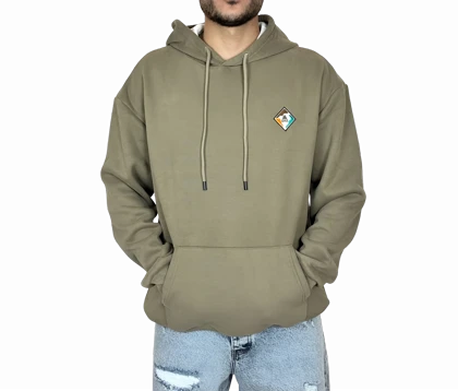 هودی زیتونی کلاهدار اورسایز مردانه مشکی MONO با لوگوی لوزی و چاپ پشت