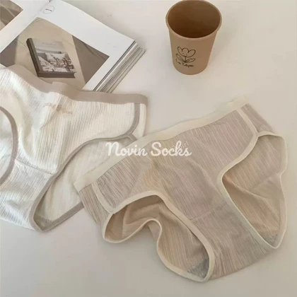 شورت طرح Cherishing Girl (سایز S - مناسب سایز 34 الی 36)