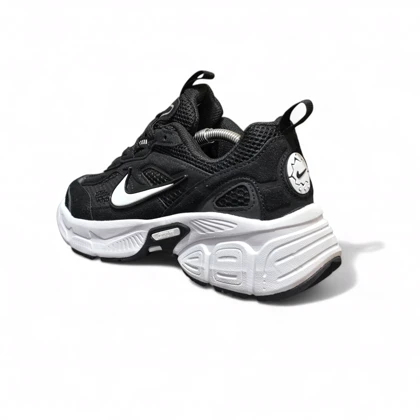 کتانی نایک وی فایو کی مشکی سفید