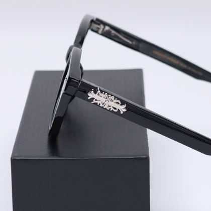 عینک از برند CHROME HEARTS کد 181429
