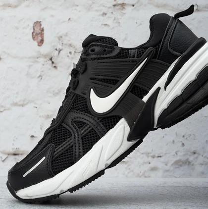 کفش کتانی زنانه نایک V2K مشکی سفید (Nike V2K Black White ) کد 2350