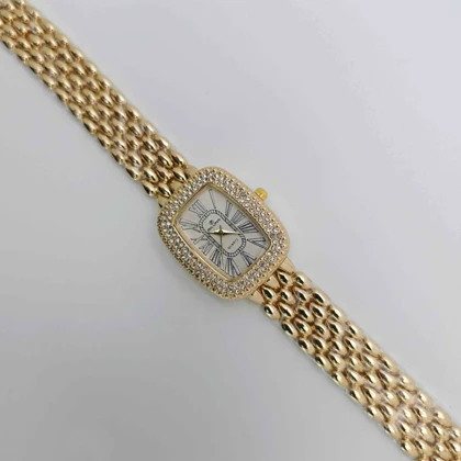 ساعت مچی زنانه مجلسی ریلانس Riluns نگین‌دار با موتور کوارتز