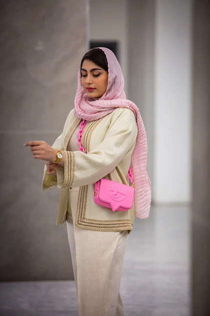 مانتو کرسپو کتی خرجکار کنفی