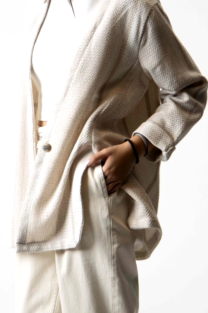 مانتو پایین گرد چاک‌دار