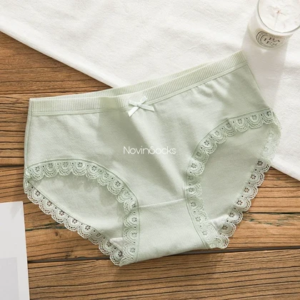 شورت طرح هیوا (محصول یک سانتی متر لک دارد)