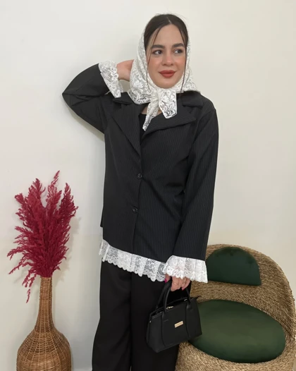 کت ماه سیاه