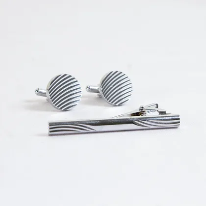 ست دکمه و گیره