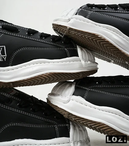 کفش کتانی مردانه مشکی سفید BLAKEY LOW SNEAKER