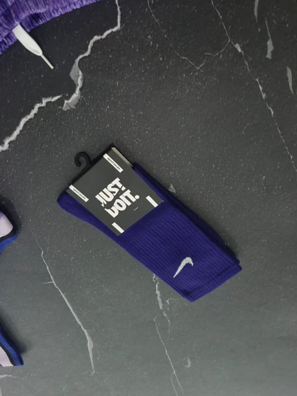 ست بسکتبالی لیکرز بنفش