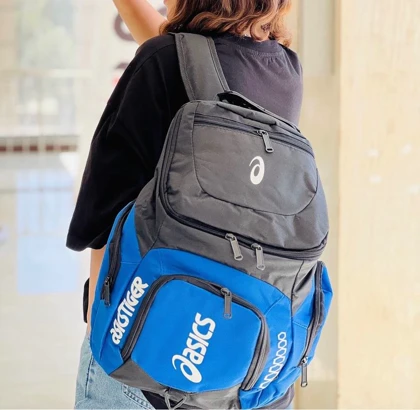 کوله باشگاه اسیکس