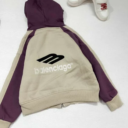 سویشرت بچه گانه آستردار balenciaga