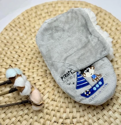 پاپوش بچگانه داخل خز