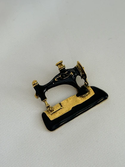 گل سینه چرخ خیاطی کد 117