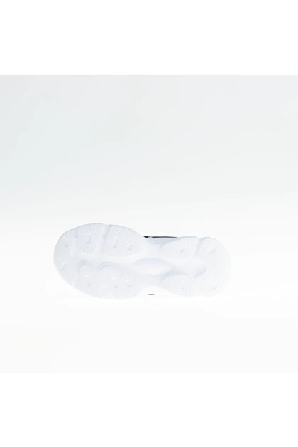 کفش های روزمره بچگانه mp