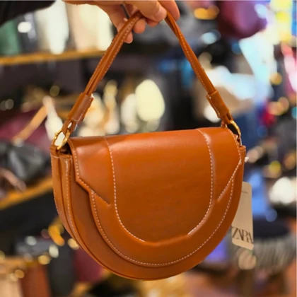 کیف دوشی زنانه لوسیفر