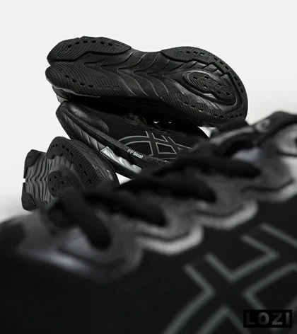 کفش کتانی مردانه مشکی ASICS GORETEX