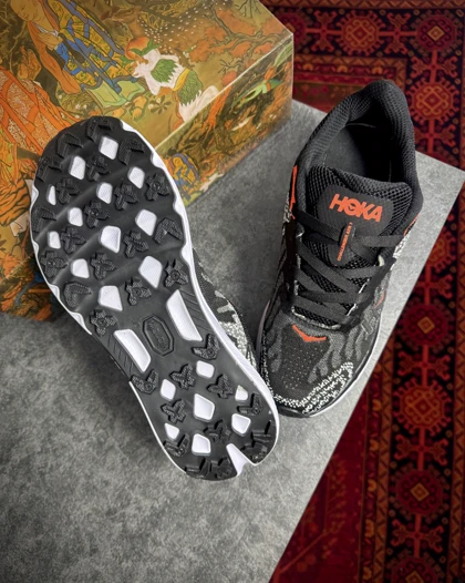 کتانی رانینگ مردانه هوکا