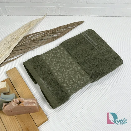 حوله دستی طرح کارولین رنگ زیتونی