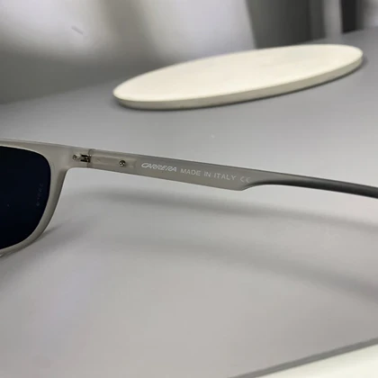 عینک آفتابی کررا با فریم کائوچو و لنز پلی‌کربنات پلاریزه UV400 Carrera Polarized