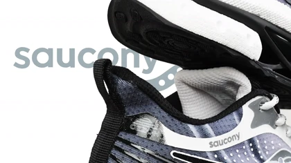 کفش کتانی سفید خاکستری Saucony Axon 3
