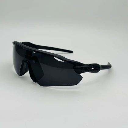 عینک آفتابی زنانه و مردانه اوکلی Oakley مدل شیلد Shield