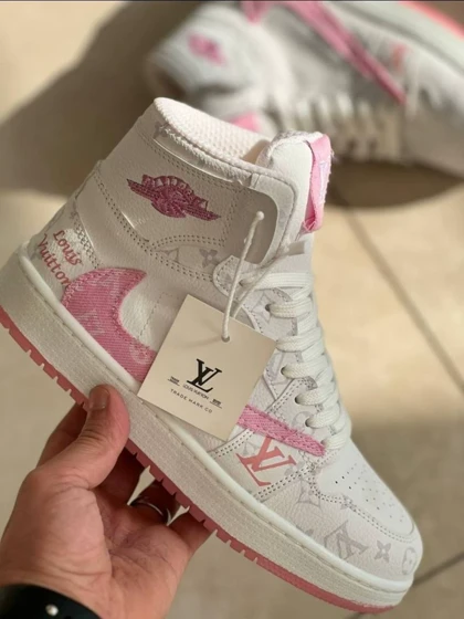 نایک ایرجردن لویی ویتون ٖ limited edition Louis Vuitton