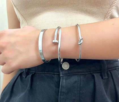 دستبند کارتیه عمری پهن