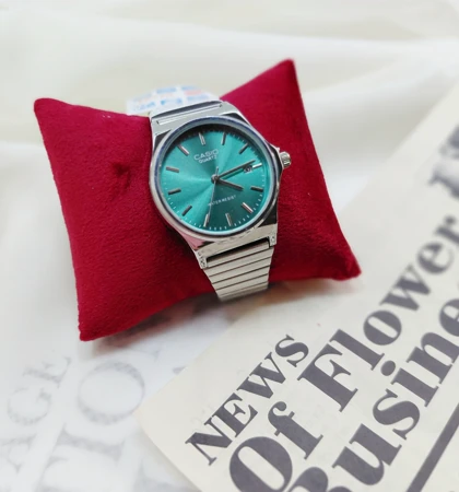 ساعت کاسیو ریلی مردانه رنگ صفحه تیفانی