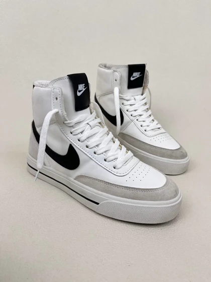 کتانی زنانه ساق‌دار نایکی جردن وان NIKE