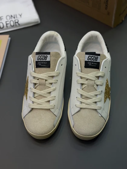 کتانی گلدن گوس سوپر استار سفید طلاییGolden Goose Super Star Gold white Black