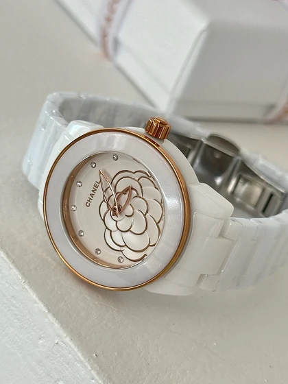 ساعت مچی زنانه شنل سرامیکی سفید