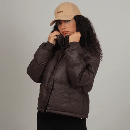 کاپشن جلو دکمه