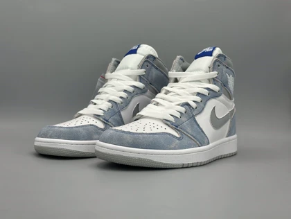 کتانی نایکی جردن 1 هایپر رویال/Nike Air Jordan 1 Hyper Royal